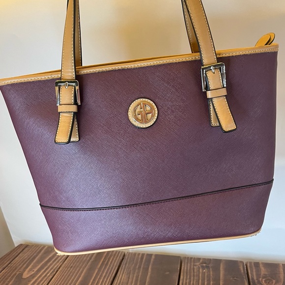 Giani Bernini Maroon Shoulder Bag - Picture 2 of 14